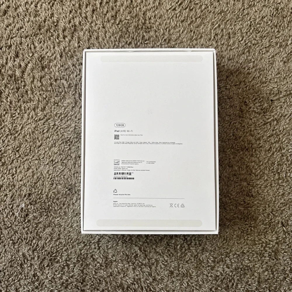 iPad 11th generation Silver 128 GB A3354 (A16) Wifi 2025 Model *Empty Box Only*